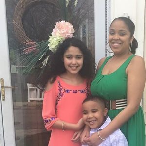 Meet your Posher, Nikia